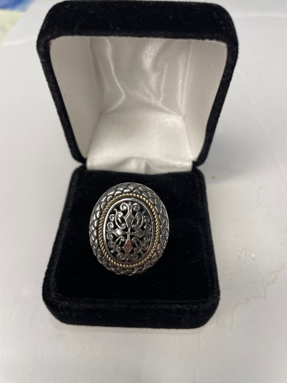 Vintage-Style Silver and Gold-Tone Filigree Oval Statement Ring Size 8.5